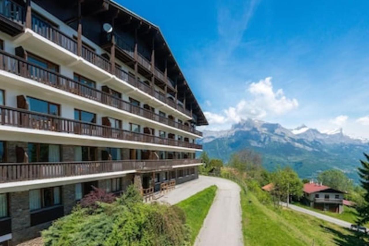 Beautiful Apt With Balcony At Combloux ! Kültér fotó